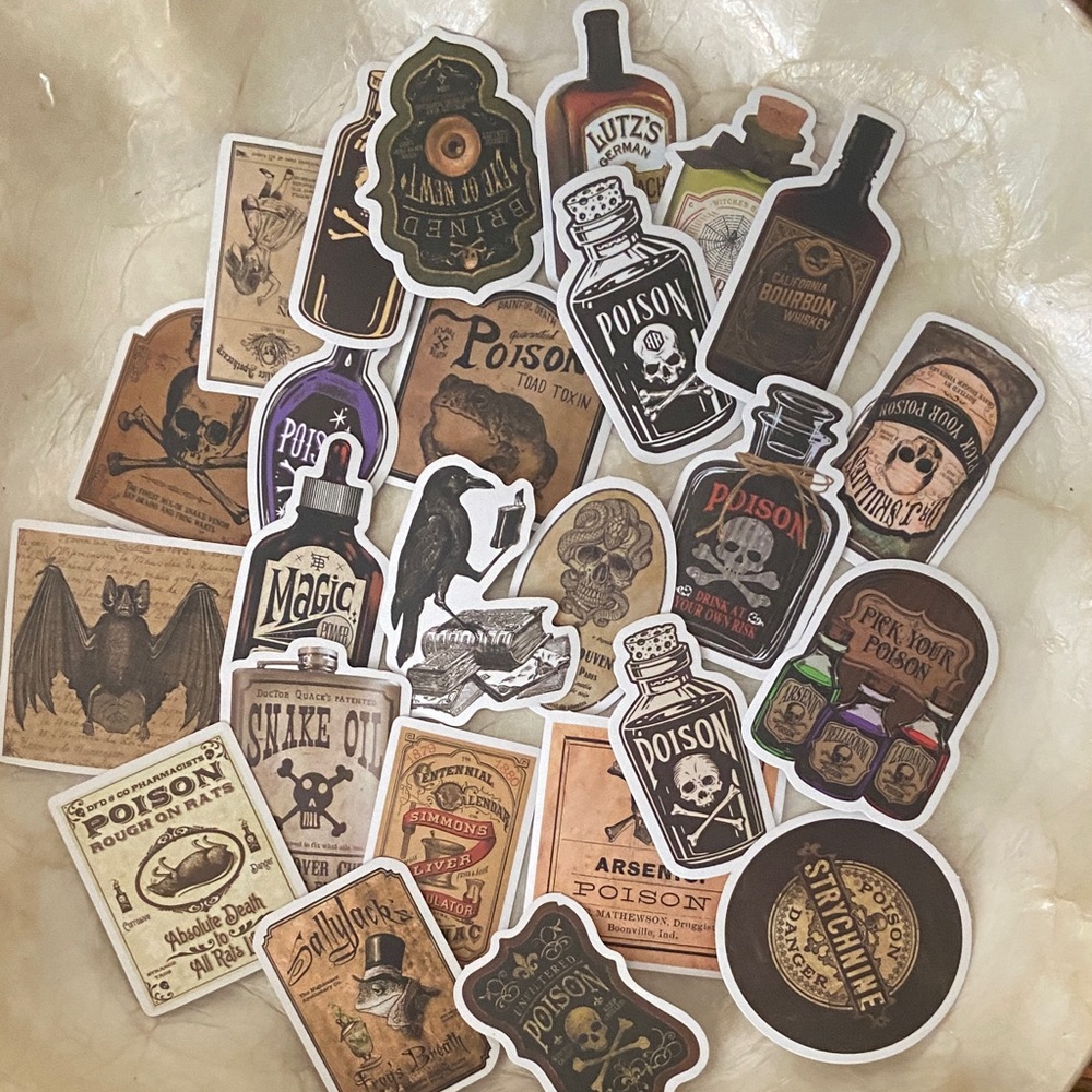 5/$10❤️❤️❤️NEW 25 Scary APOTHECARY Poison Stickers for Scary Crafting!